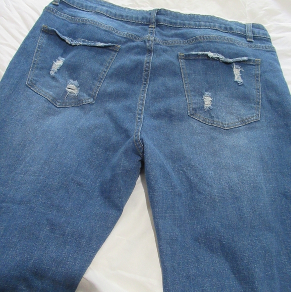 Ladies Jeans 38" waist - Picture 3 of 8